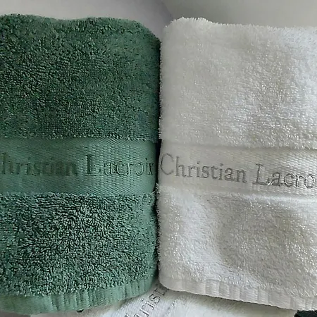 Отель La Butte De Bollee Ле-Ман